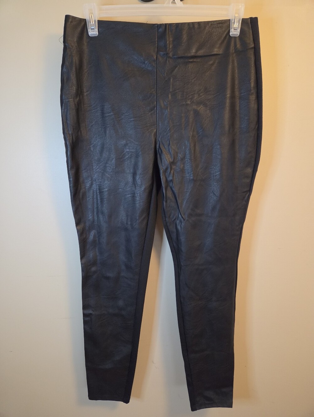 Worthington Large Black Faux Leather Front Leggings Pants Elastic Waist Pull On
